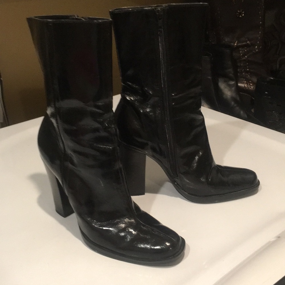 Nine West black patent leather boots